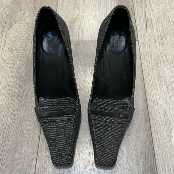 Vintage Gucci Grey Monogram Square Toe Heels - Picture 3 of 8